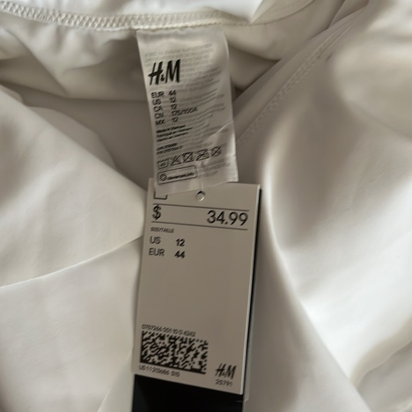 H&M - Picture 3 of 3